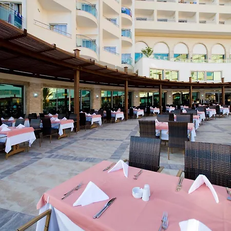 Saphir & 欧库卡拉