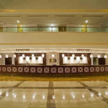 وسبا سافير فندق 5*