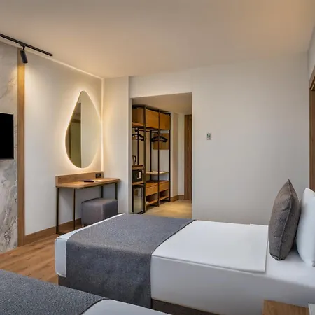 Hotel Saphir & Okurcalar