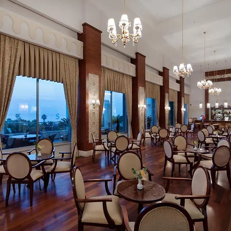 فندق وسبا سافير 5*