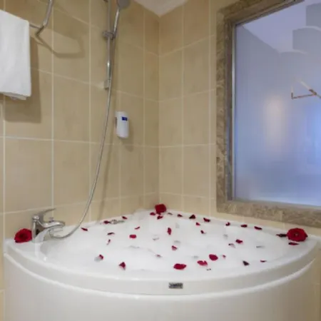 Saphir & Hotel Okurcalar