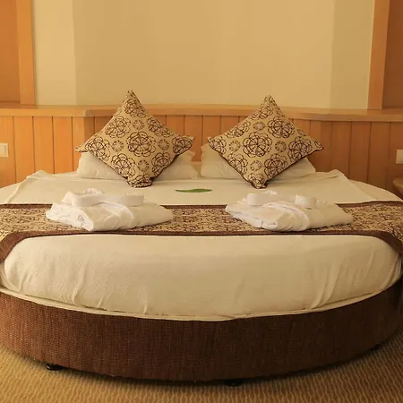 Hotel Saphir &